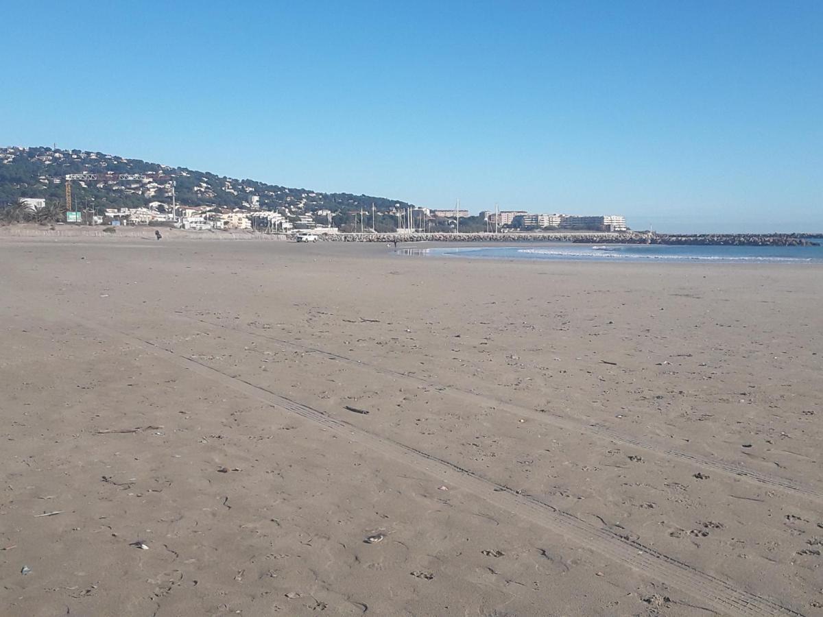 Villa en bord de plage Sète Buitenkant foto